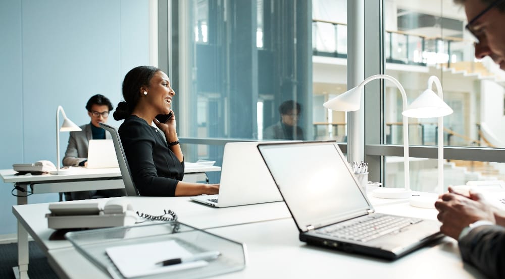 Guide to the Essentials of Hot Desking – Knight Frank (UK)