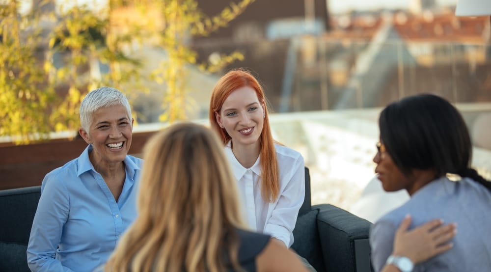 The Rise of the Office Experience: Rooftop Terraces, Auditoriums and More – Knight Frank (UK)
