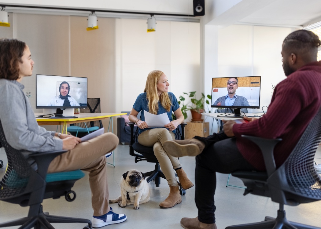 Hybrid Workplace Challenges _3.jpg